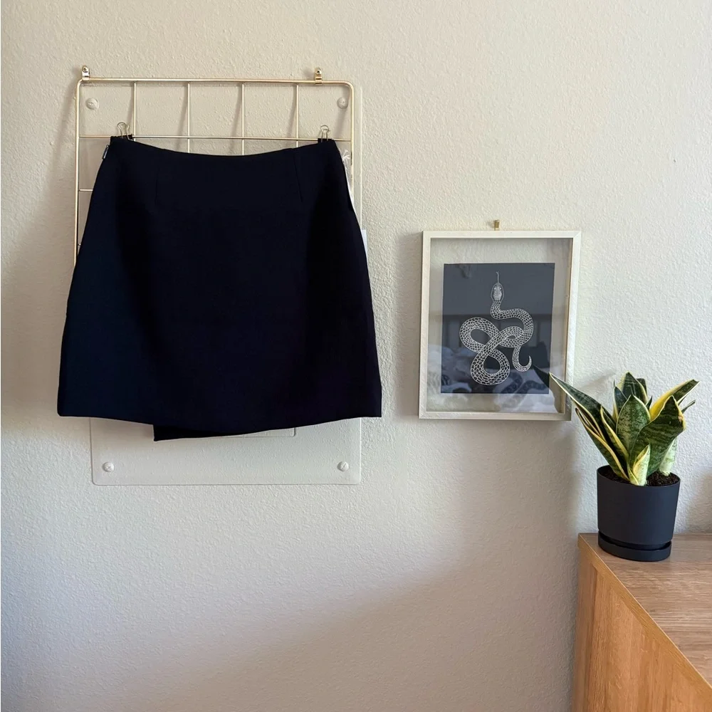 Aritzia Black Vanilli Mini Skirt - Picture 4 of 6